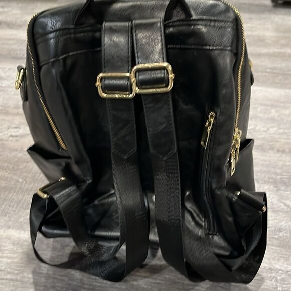 Fashion backpack in black and gold - NEW - Picture 5 of 13